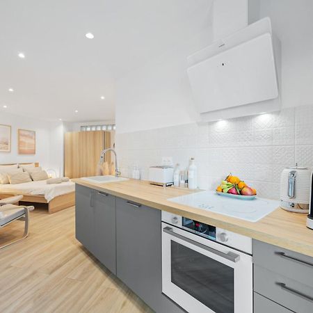 Appartement Bord De Mer « La Petite Ma-Line » Cagnes-sur-Mer Dış mekan fotoğraf
