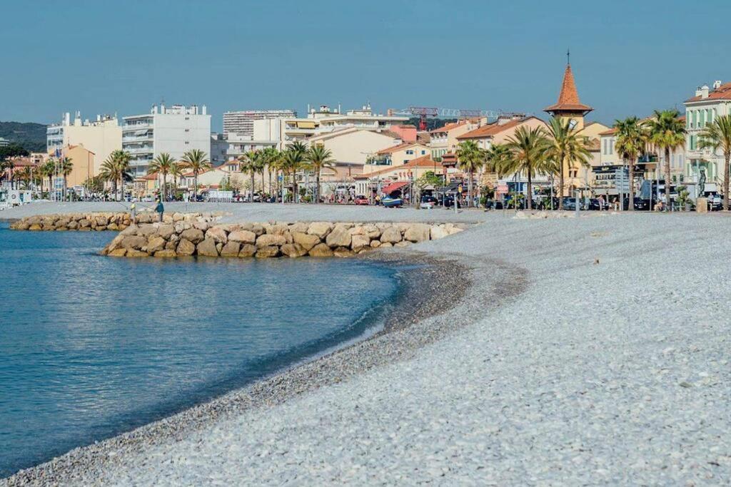 Appartement Bord De Mer « La Petite Ma-Line » Cagnes-sur-Mer Dış mekan fotoğraf